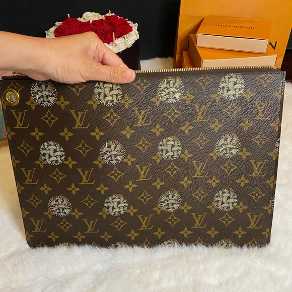 🎀Louis Vuitton Limited Edition Monogram Collaboration Rope Pochette Voyage - Picture 14 of 16